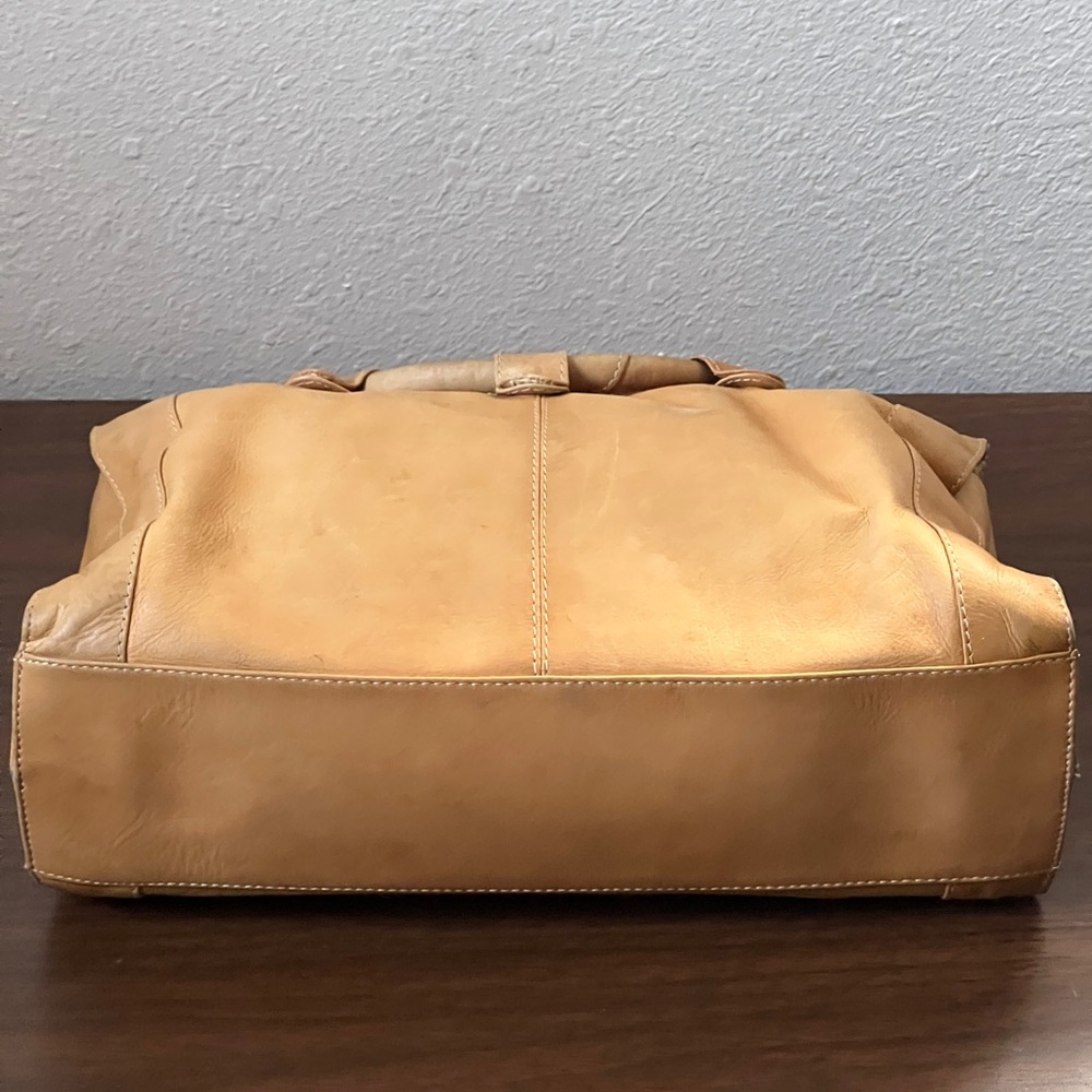 Vintage NorthStyle Leather Tote in Camel - Picture 7 of 14